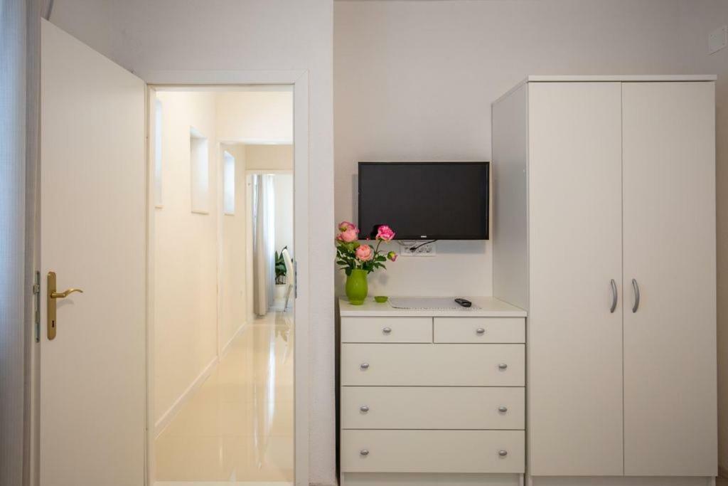 Tatijana Holiday Apartments Макарска Экстерьер фото